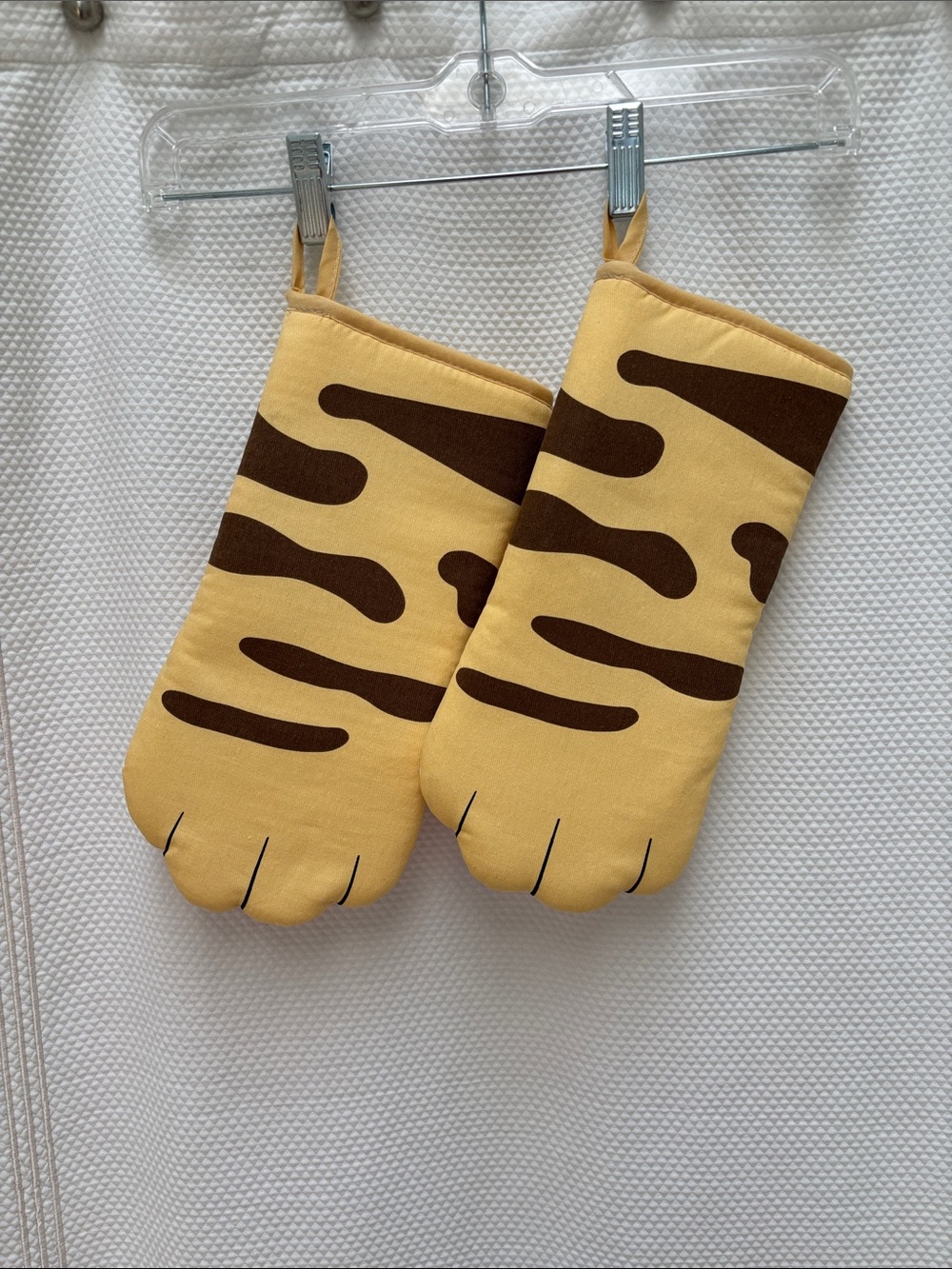 Cat Paw Oven Mitts with Tiger Stripe Pattern